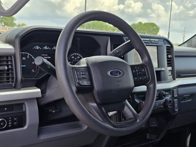 Used 2024 Silver Metallic Ford XLT image 27