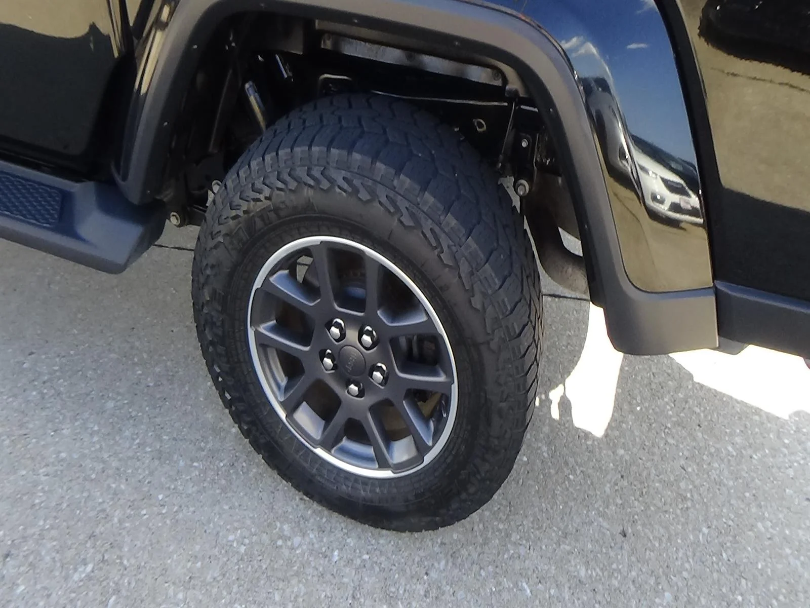 Used 2021 Black Clear Coat (px8) Jeep Overland image 9
