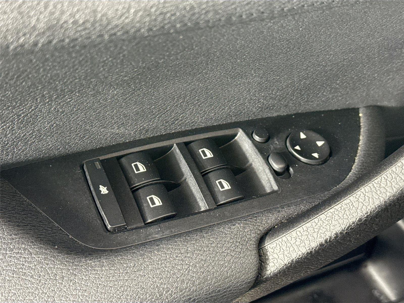Used 2015 LeMans Blue Metallic BMW xDrive28i image 28