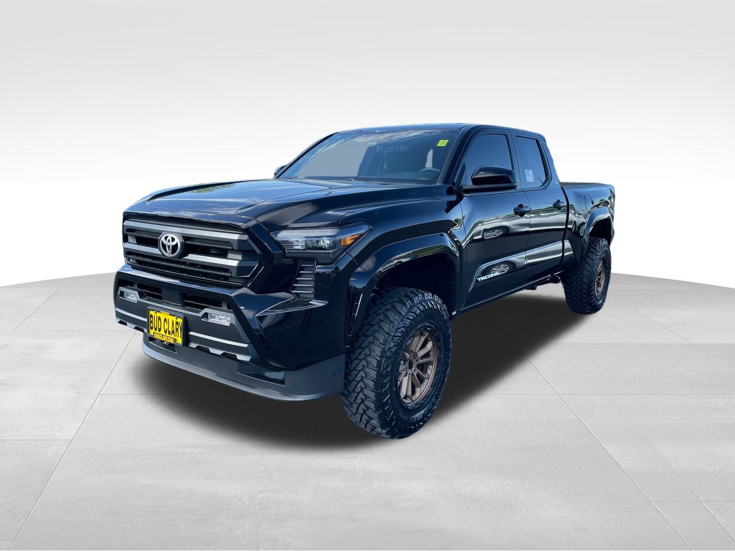 2026 Toyota Tacoma SR5 - Photo 8