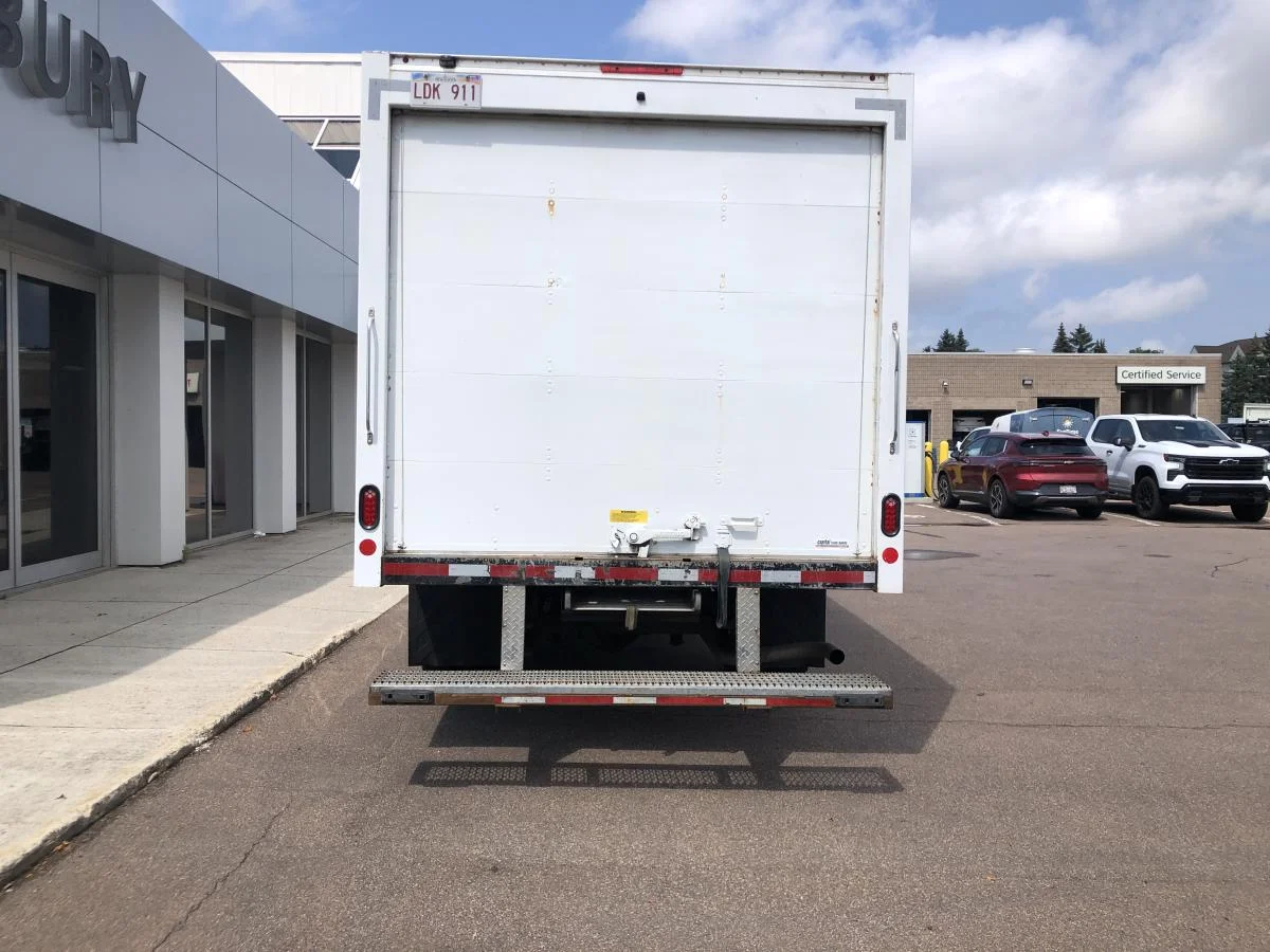 Used 2024 White GMC 3500 Van 177" image 7