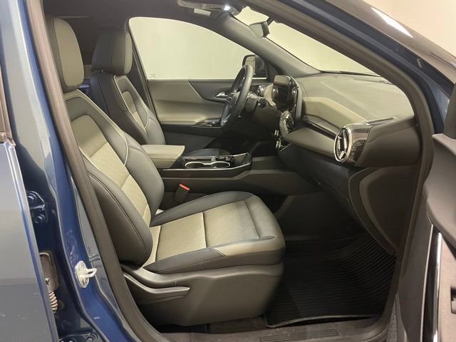 Used 2026 Lakeshore Blue Metallic Chevrolet LT image 22