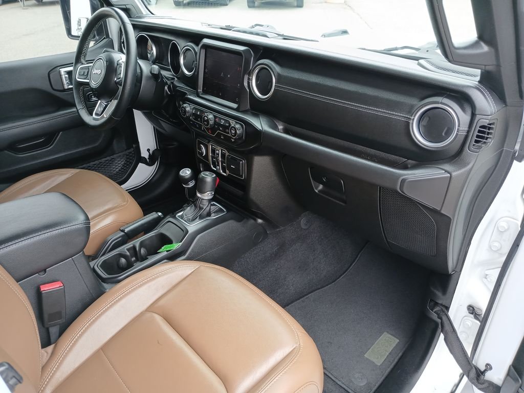 Used 2023 White Jeep Sahara 4xe image 30