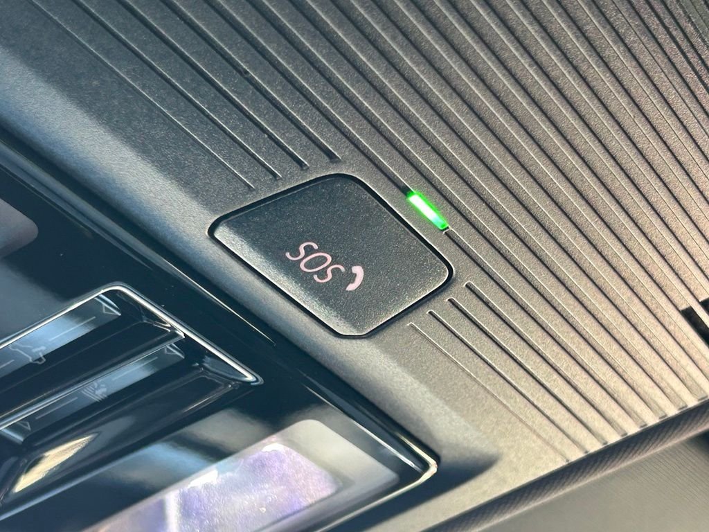New 2026 Green Volkswagen 2.0T SE R-Line Black image 28