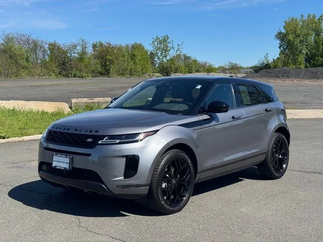 2023 Land Rover Range Rover Evoque SE's photo