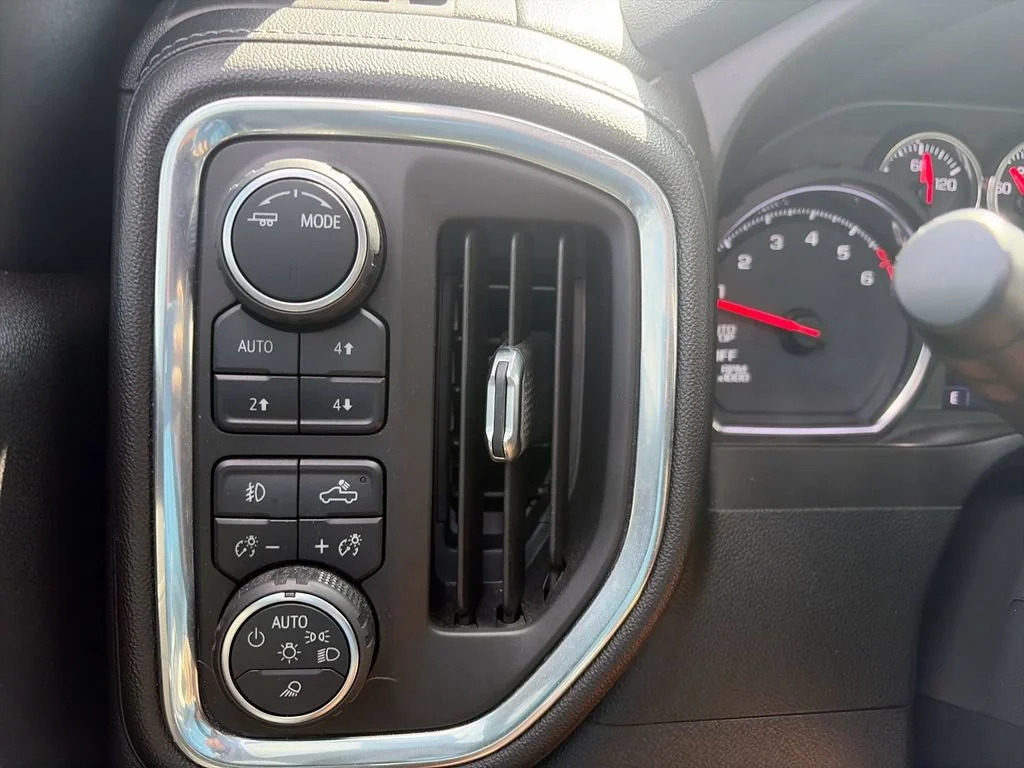2020 Chevrolet Silverado 1500 LT Trail Boss - Photo 24