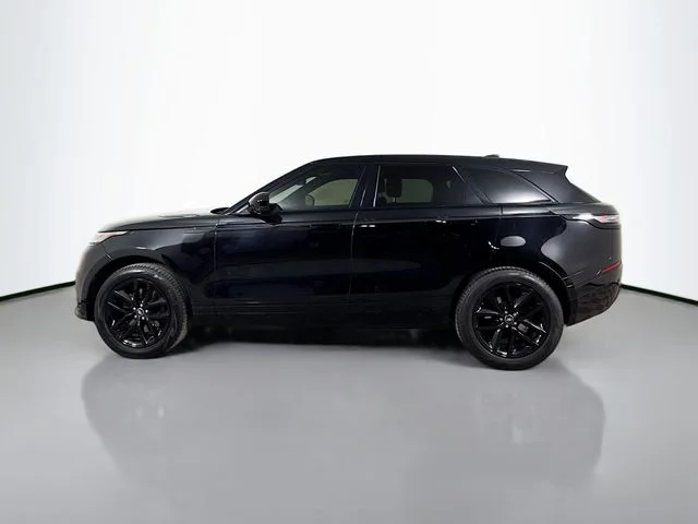 Used 2026 Black Land Rover Dynamic SE image 8