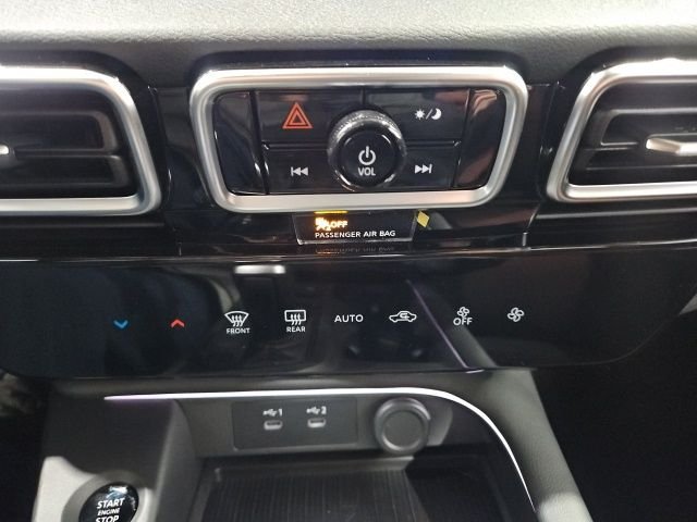 2026 Nissan Sentra SR - Photo 22