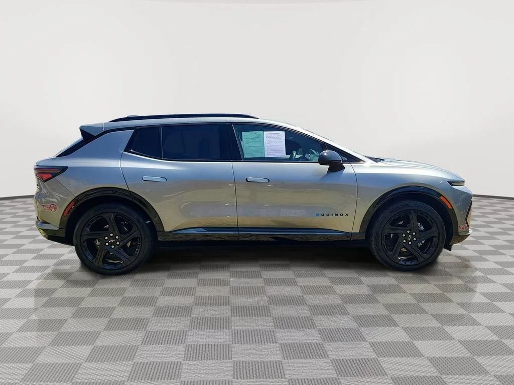 Used 2024 Sterling Gray Metallic Chevrolet RS image 4