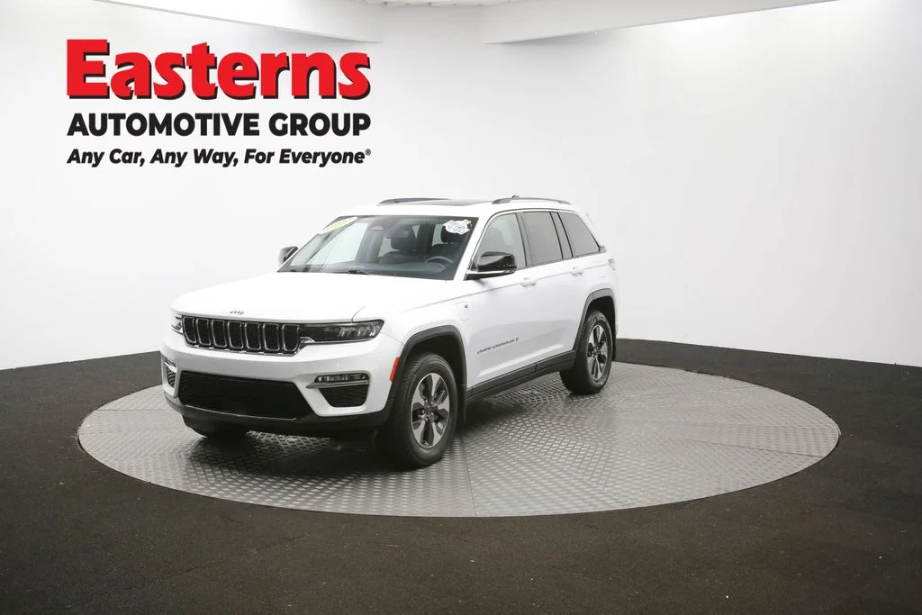 Used 2022 White Jeep 4xe image 50