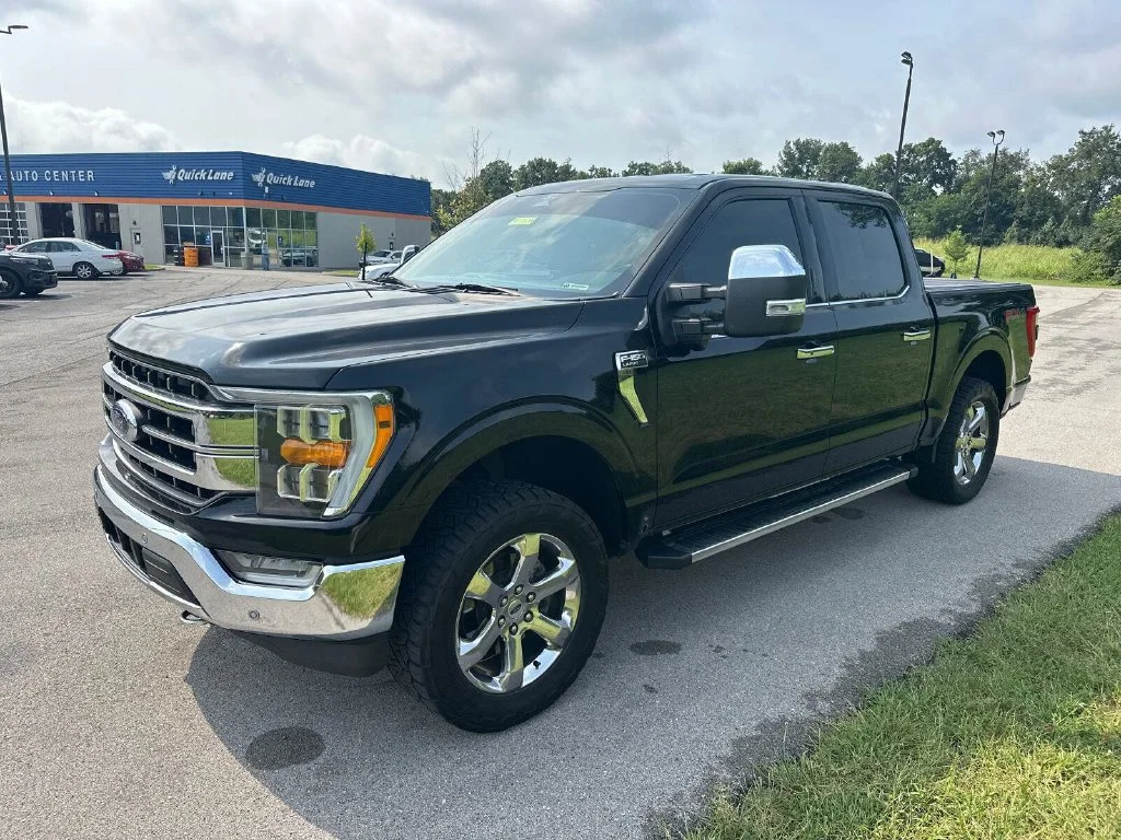 Used 2022 Black Ford Lariat image 3