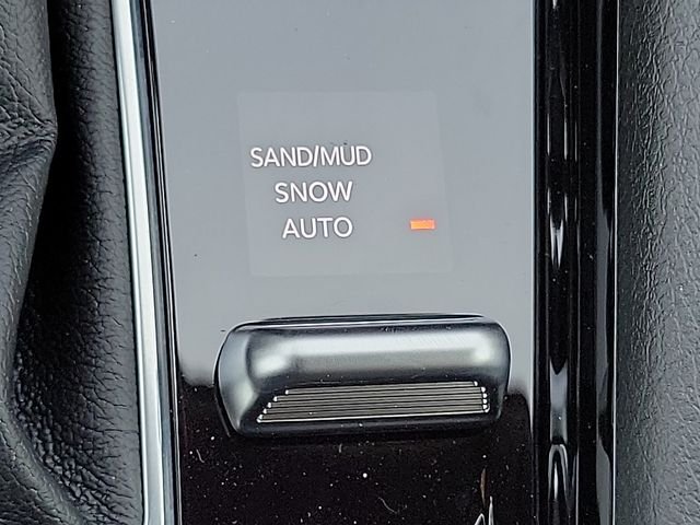 New 2026 Fathom Blue Pearl Coat Jeep Latitude image 16