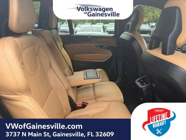 Used 2018 Onyx Black Metallic Volvo Inscription image 9