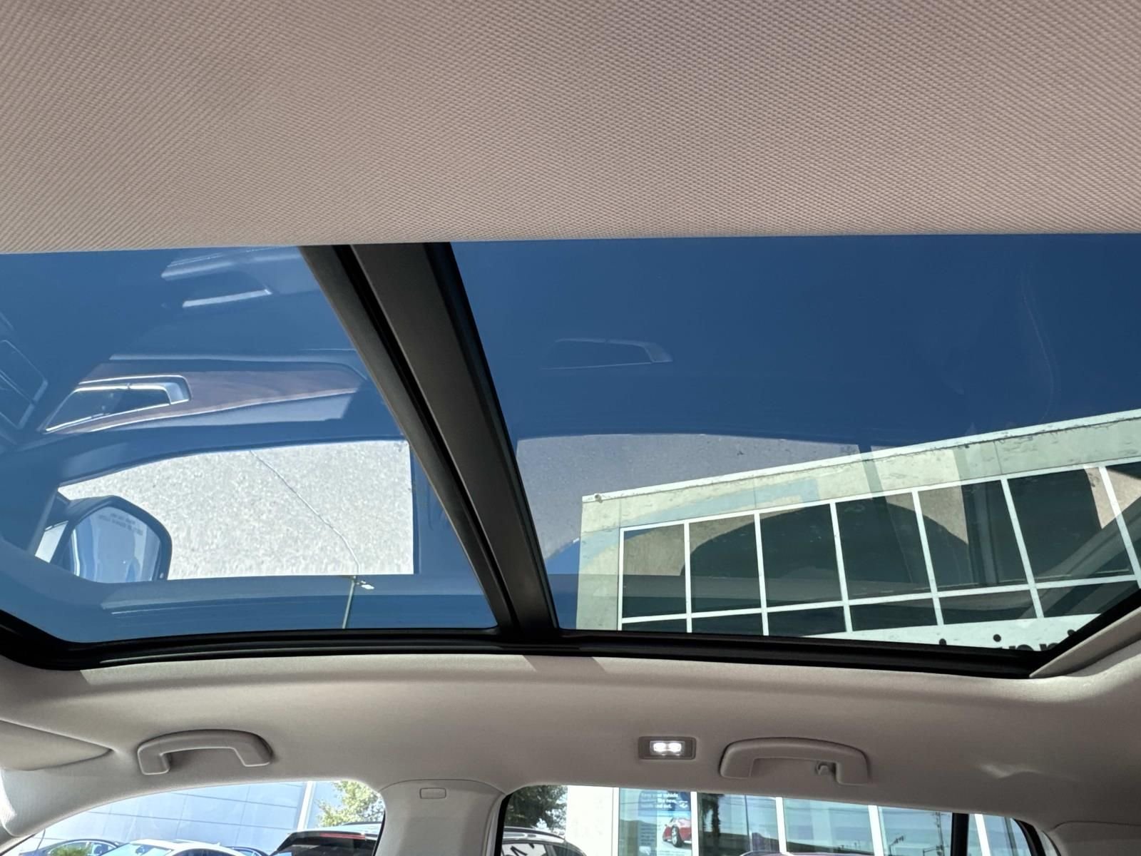 2026 Volkswagen Atlas SE w/Tech - Photo 9