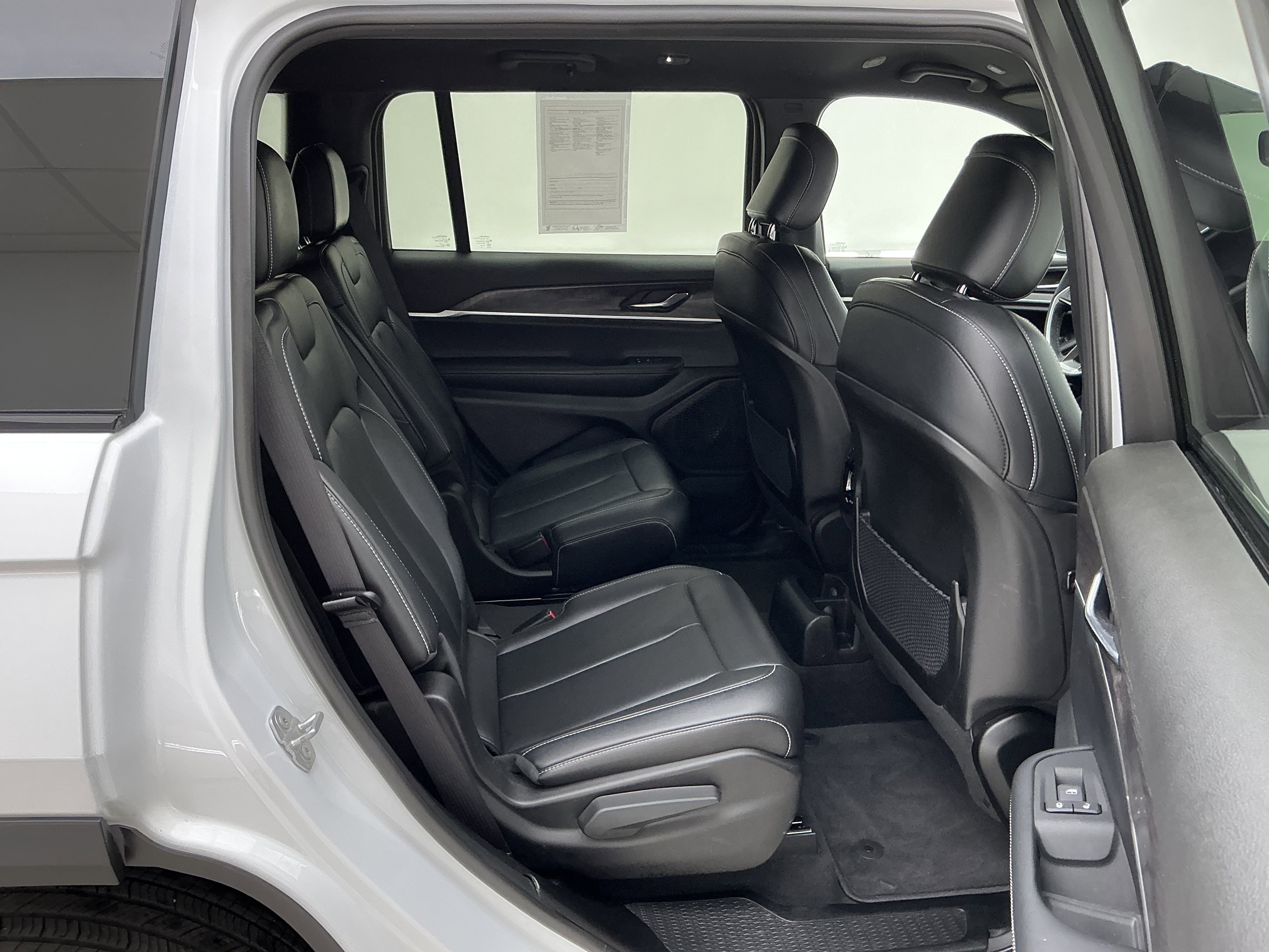 Certified Used 2024 Bright White Clearcoat Jeep Limited image 22