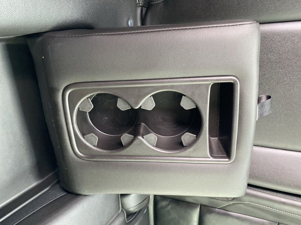 Used 2015 Silver Ice Metallic Chevrolet LT image 33