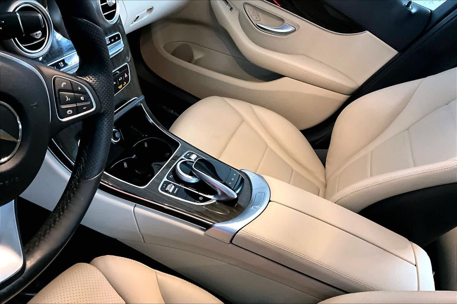 Used 2016 Polar White Mercedes-Benz C 300 image 17