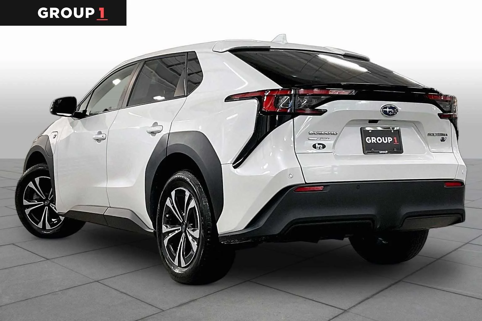 Certified Used 2023 Cosmic White Pearl Subaru Premium image 11