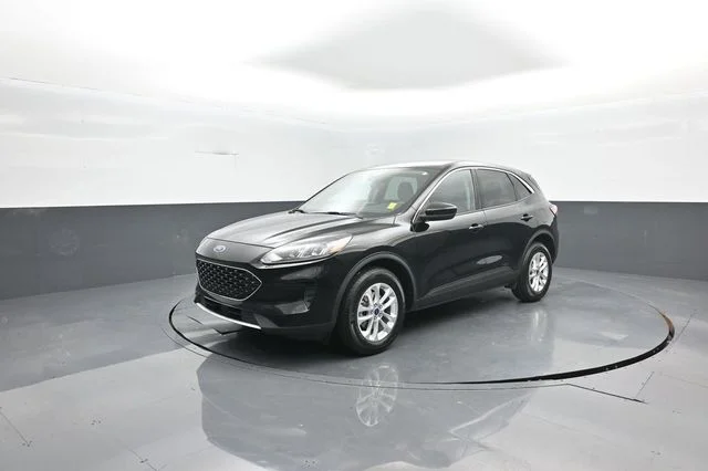 Certified Used 2020 Black Metallic Ford SE image 4