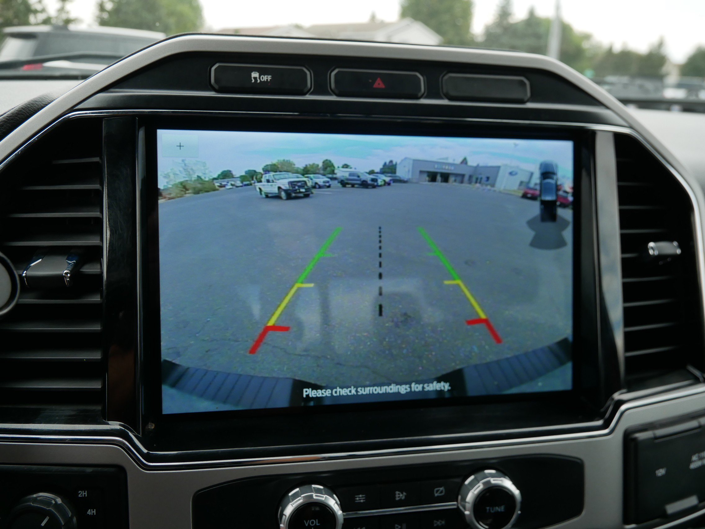Used 2022 Red Ford LARIAT image 25