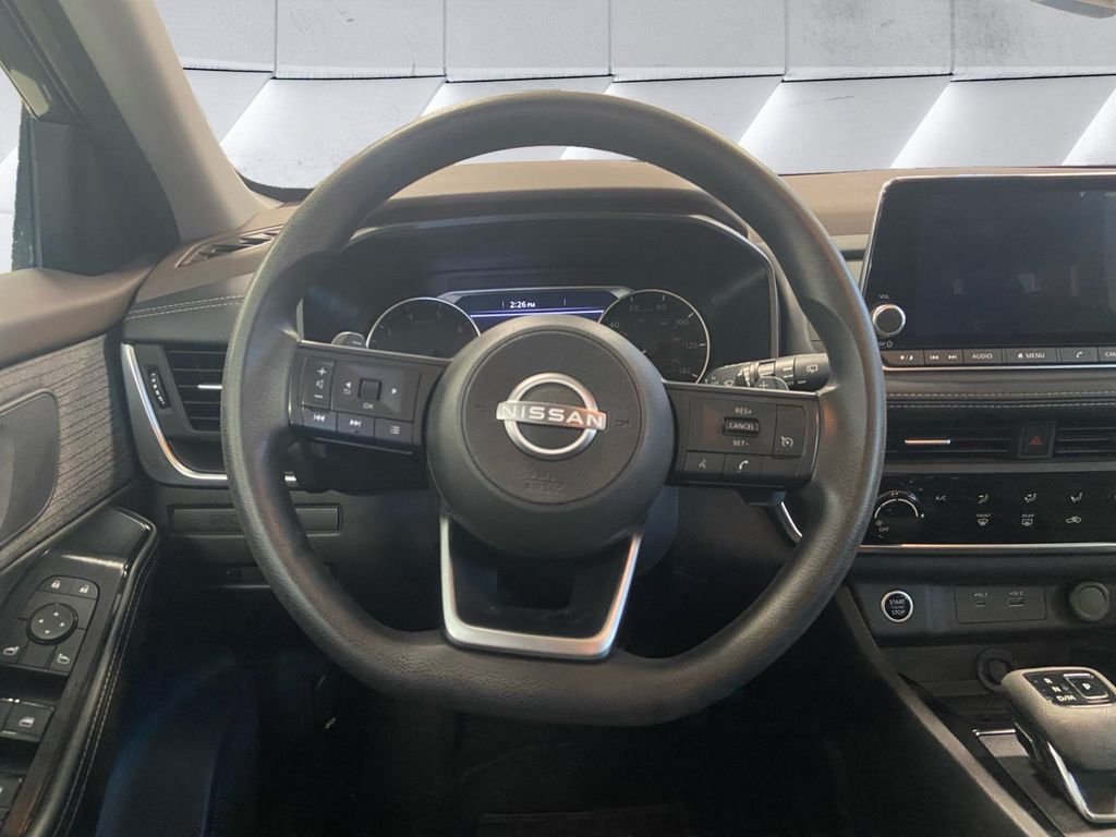 Used 2022 Gray Nissan S image 8