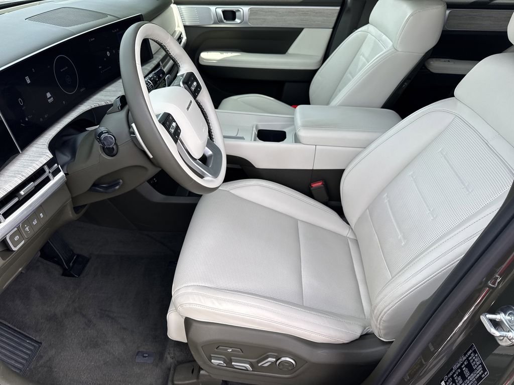 Used 2024 Green Hyundai Calligraphy image 9