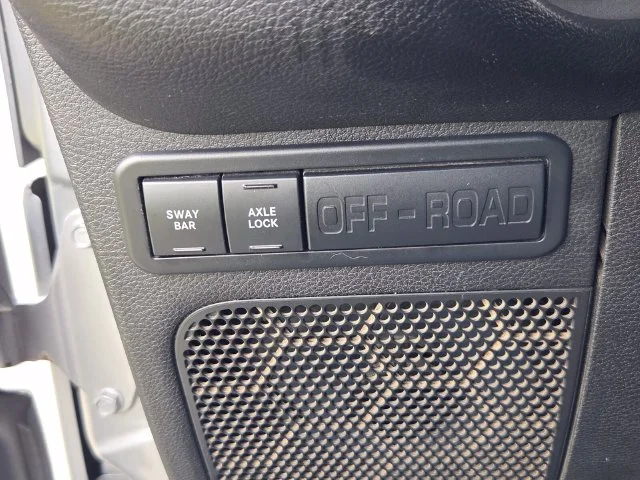 Used 2015 Silver Jeep Unlimited Rubicon image 26