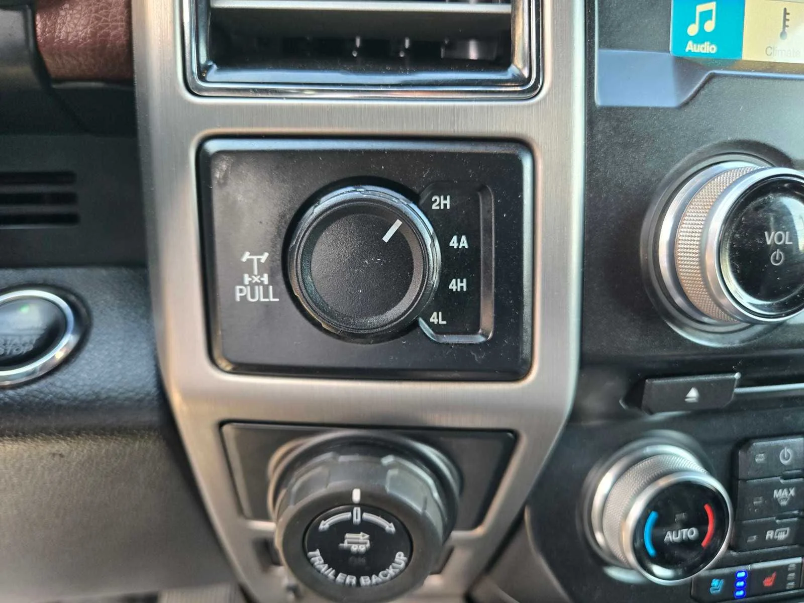 2018 Ford F-150 Platinum - Photo 21