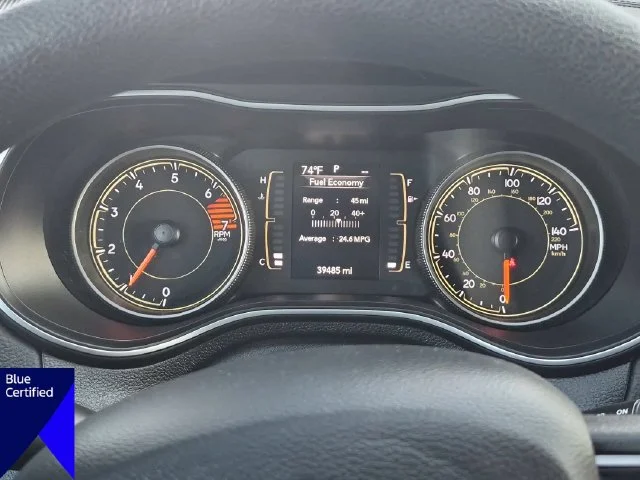 Used 2020 Silver Jeep Latitude image 22