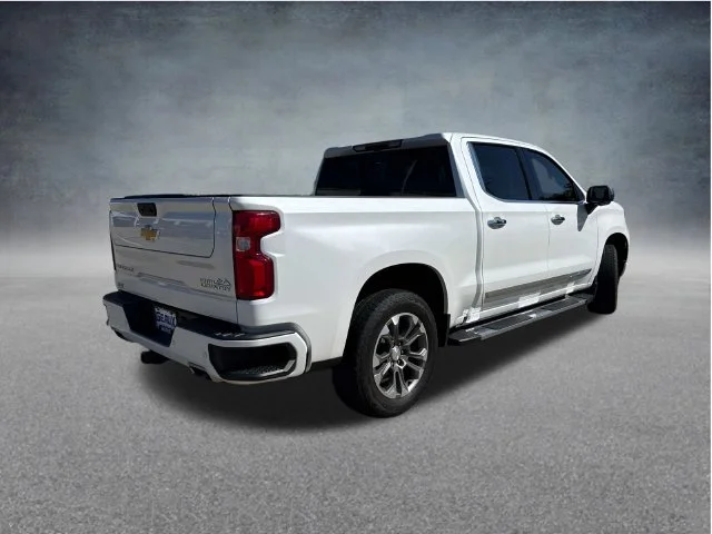 Used 2024 Beige Chevrolet High Country image 17