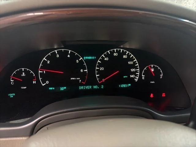 Used 2005 Light Cashmere Cadillac DHS image 29