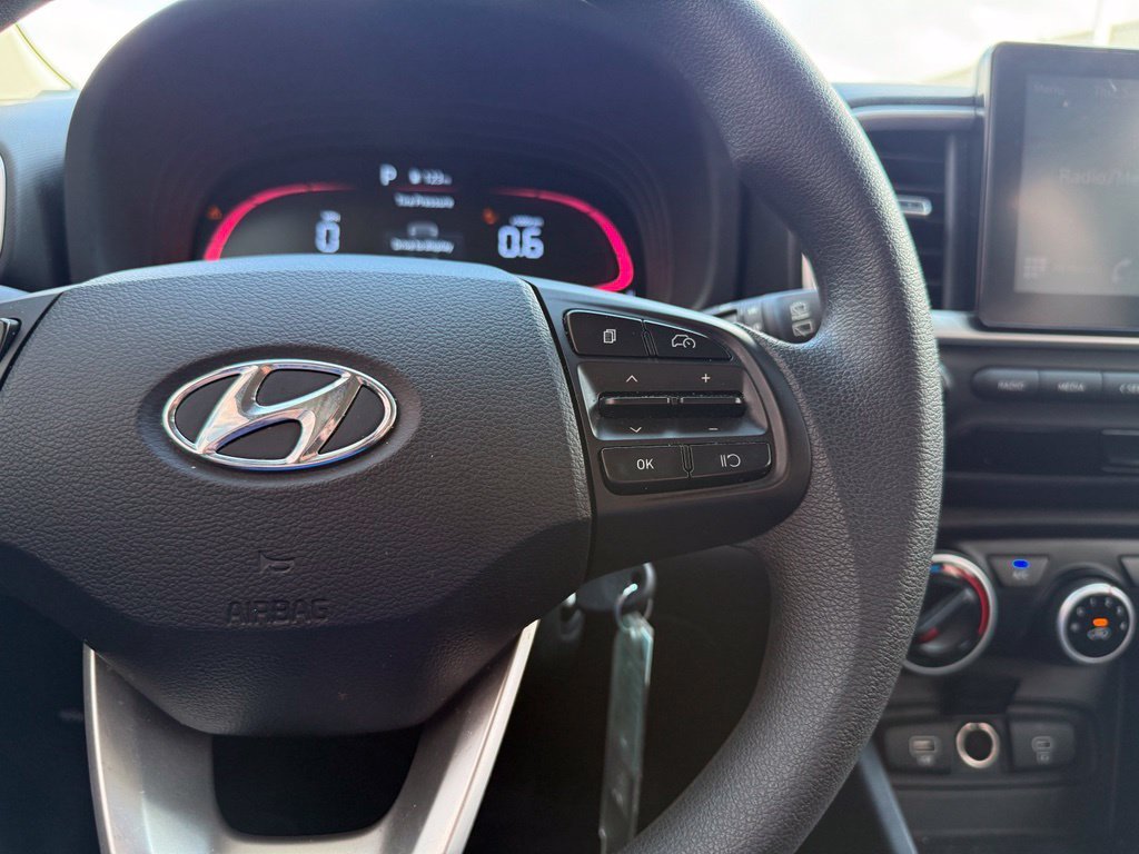 Used 2025 Black Hyundai SE image 11