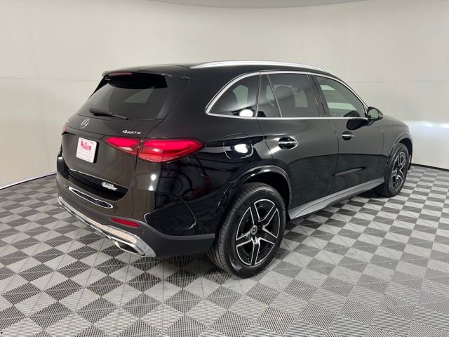 New 2026 Black Mercedes-Benz GLC 300 image 7