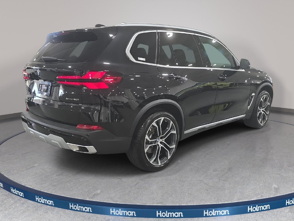 Used 2026 Black Sapphire Metallic BMW sDrive40i image 5