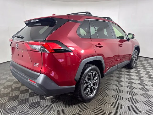 Certified Used 2025 Pearl Toyota XLE Premium image 3