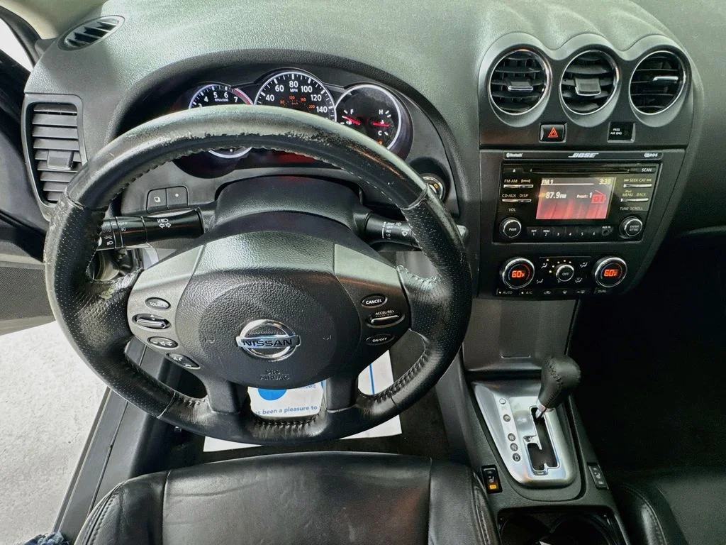 Used 2012 Dark Slate Metallic Nissan 3.5 SR image 11