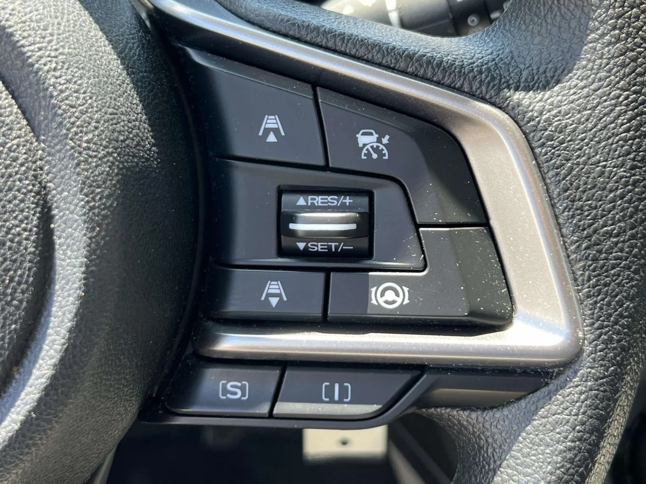 Used 2023 Crystal White Pearl Subaru Base image 27