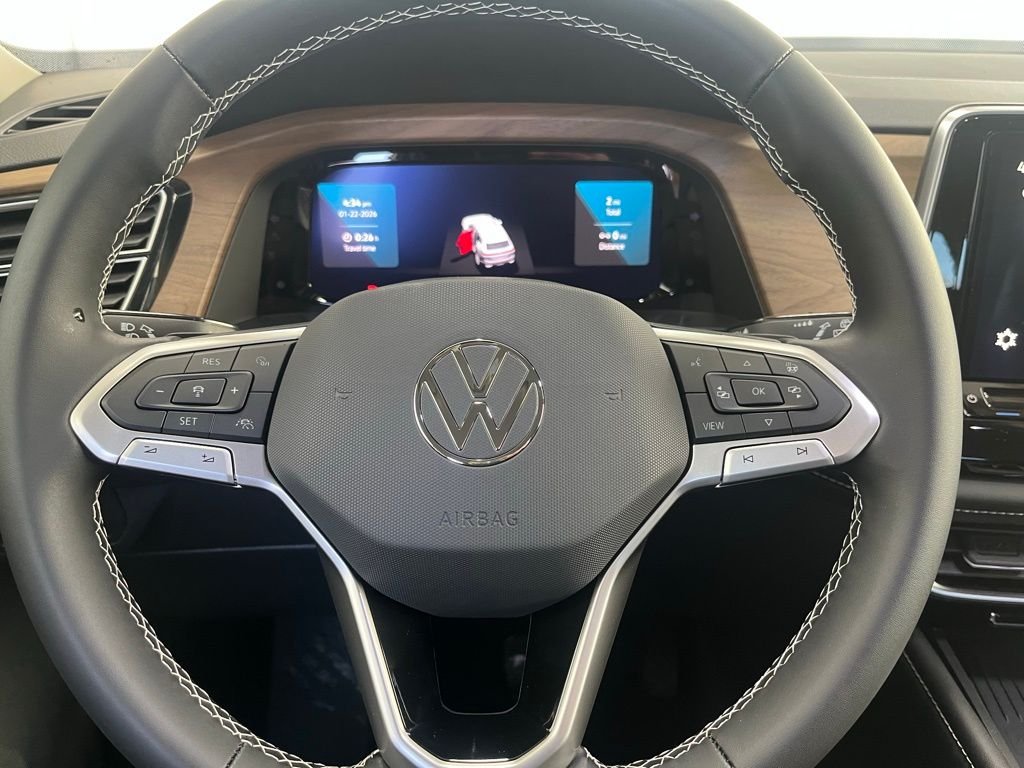 New 2026 White/off-white Volkswagen 2.0T SE w/Technology image 18