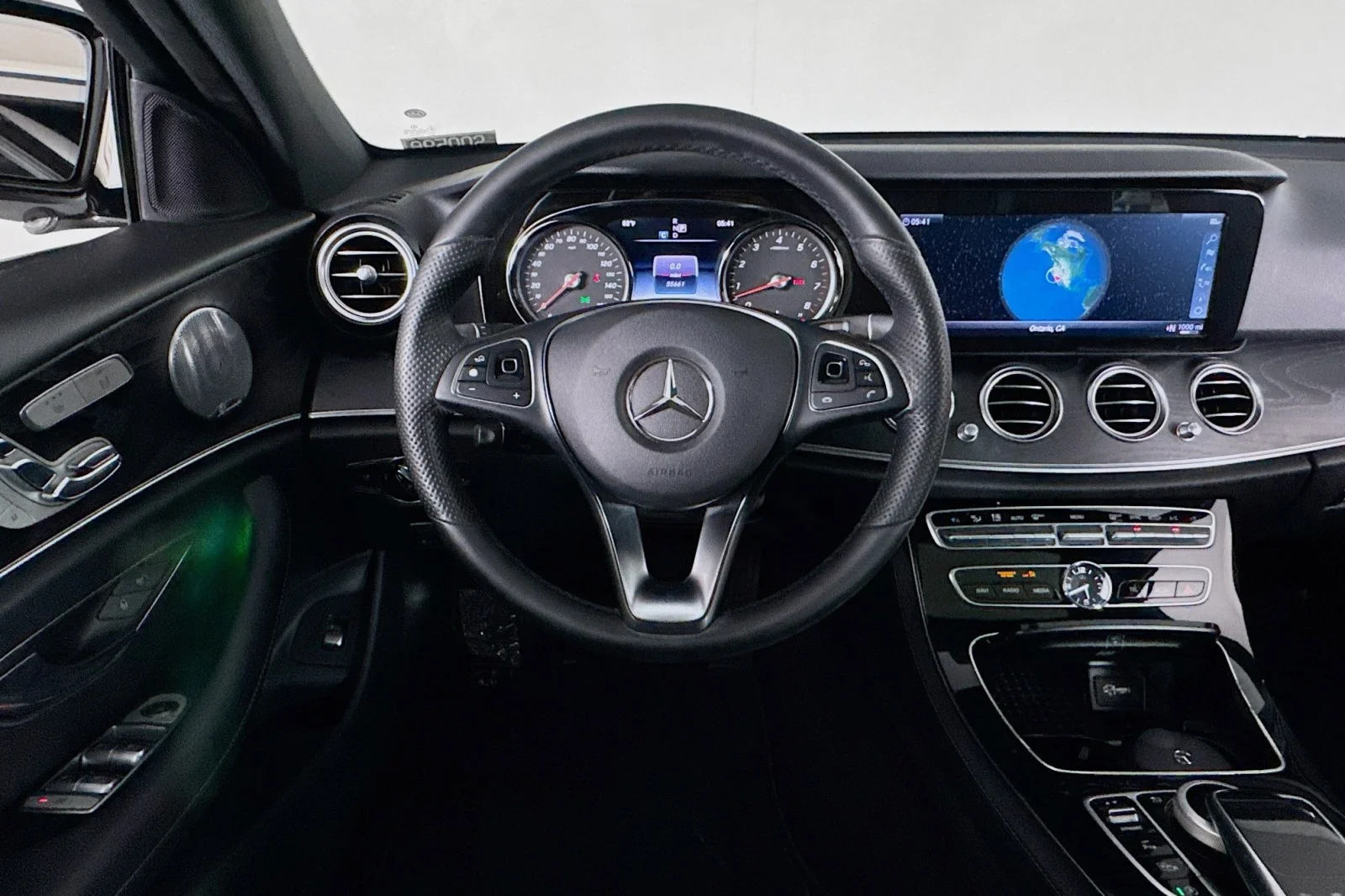 Used 2017 Polar White Mercedes-Benz E 300 Luxury image 5