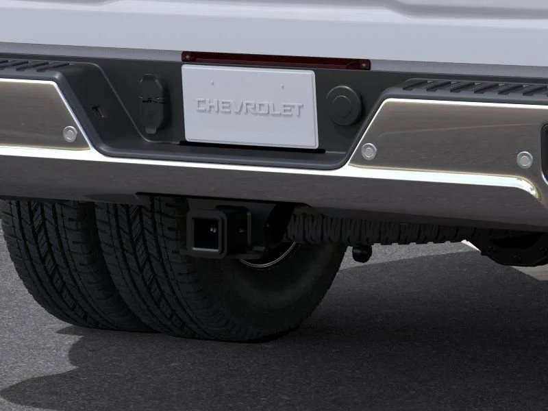 New 2026 Summit White Chevrolet LT DRW image 14