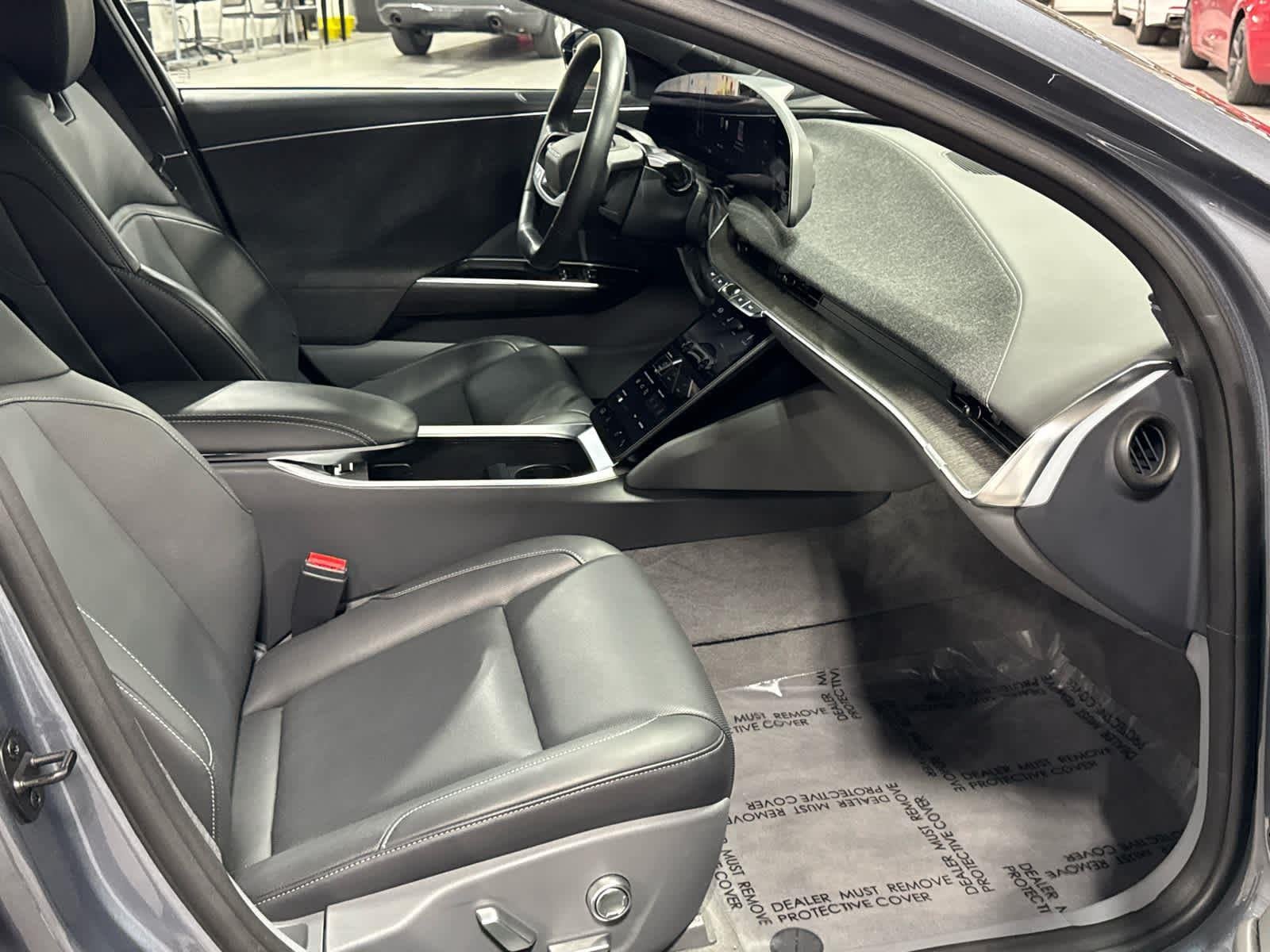 2024 Lucid Air Touring - Photo 18