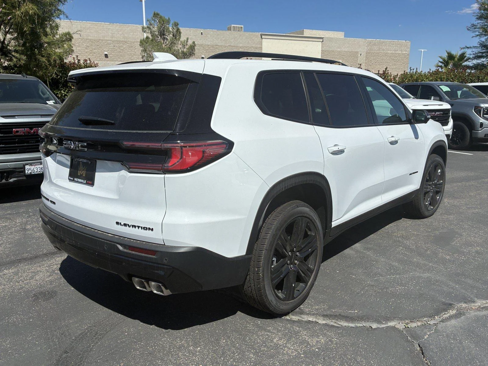 New 2027 Summit White GMC Elevation image 6
