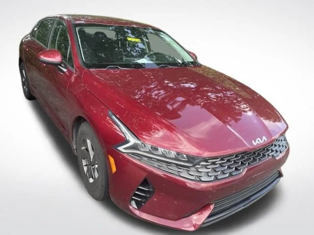 Used 2021 Red Kia LXS image 10