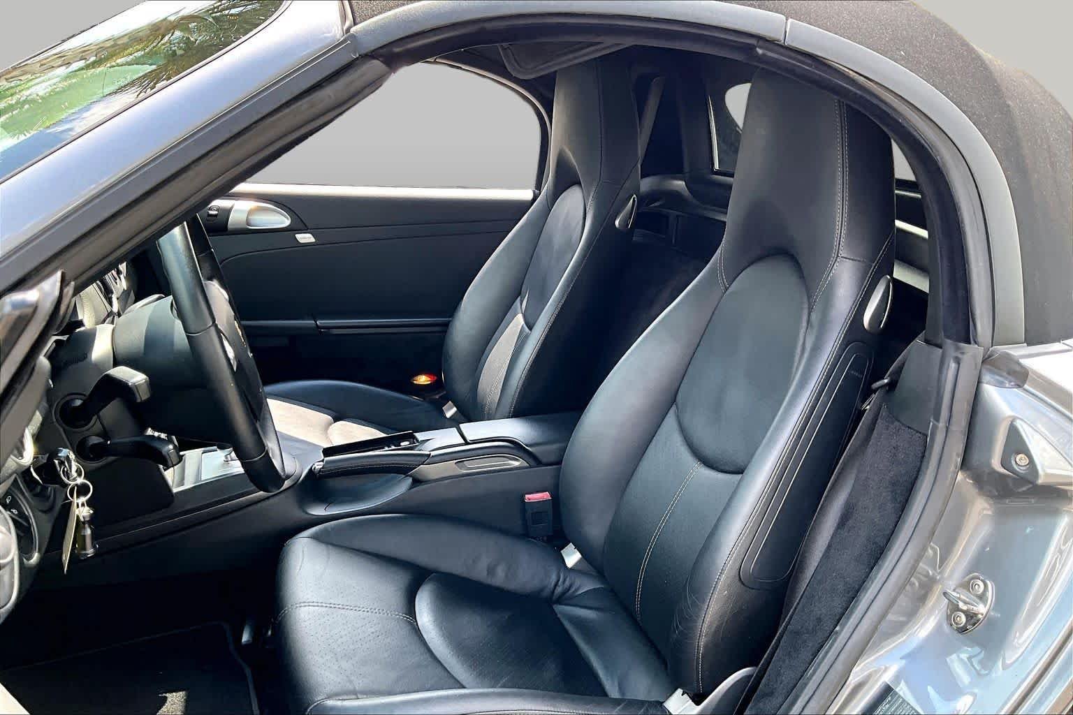 Used 2005 GRAY Porsche  image 11