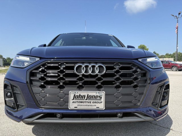 Used 2025 Blue Audi  image 19