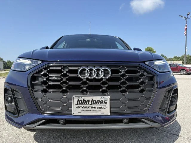Used 2025 Blue Audi  image 19