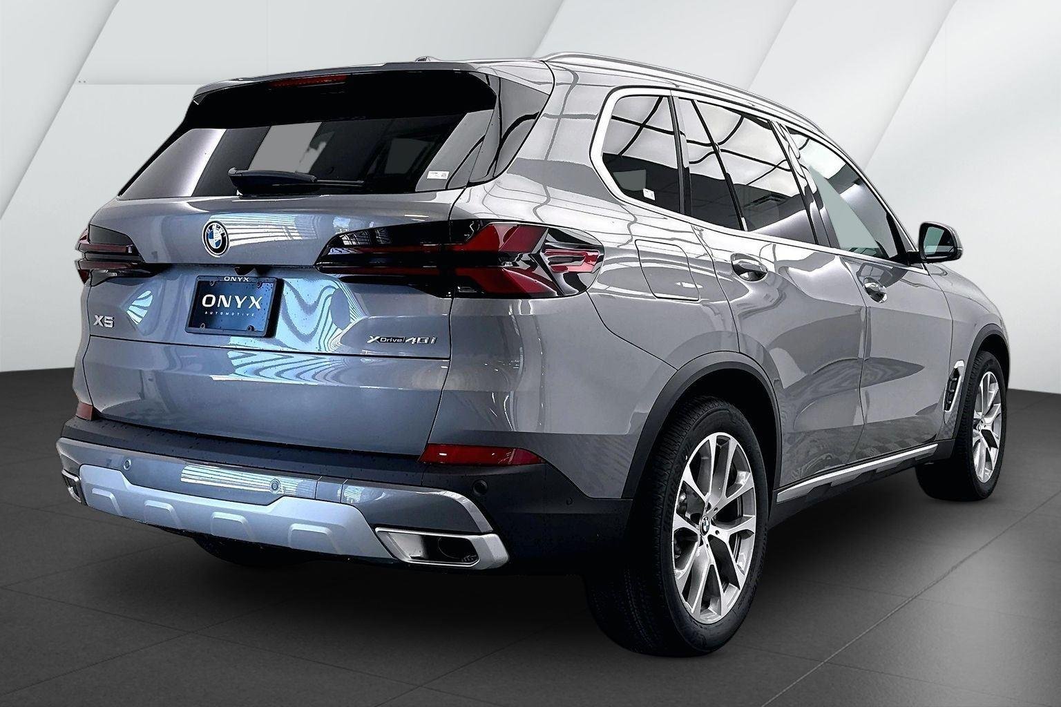New 2026 Skyscraper Grey Metallic BMW xDrive40i image 6