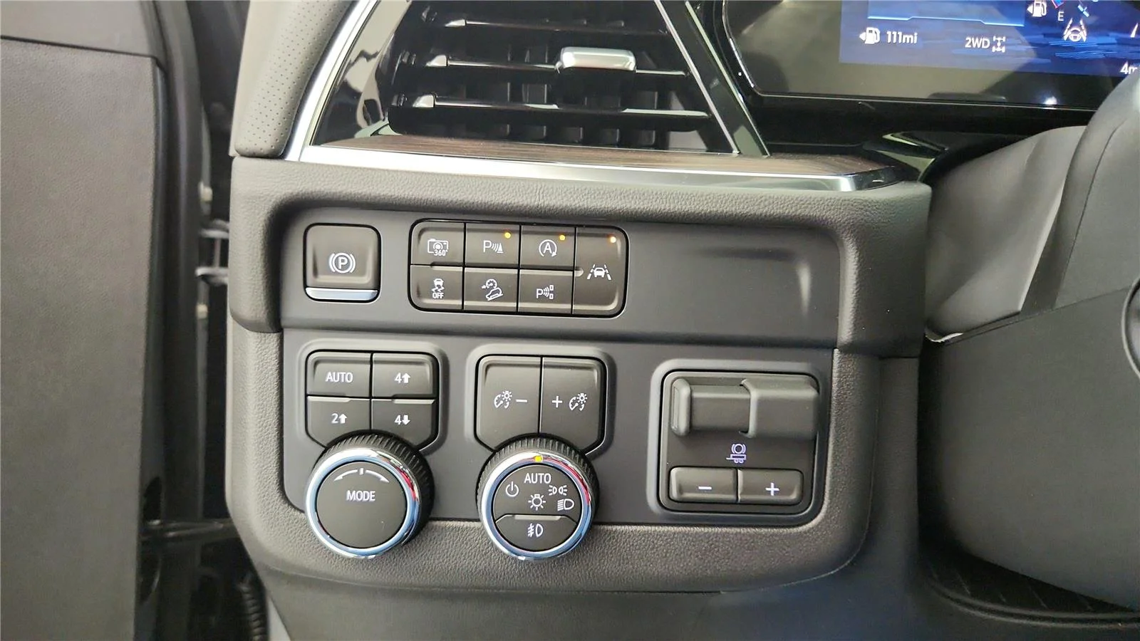 2026 Chevrolet Tahoe Premier - Photo 31