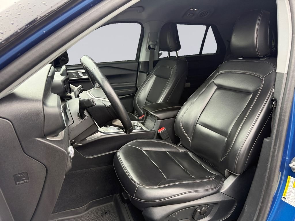 Used 2021 Blue Ford XLT image 11