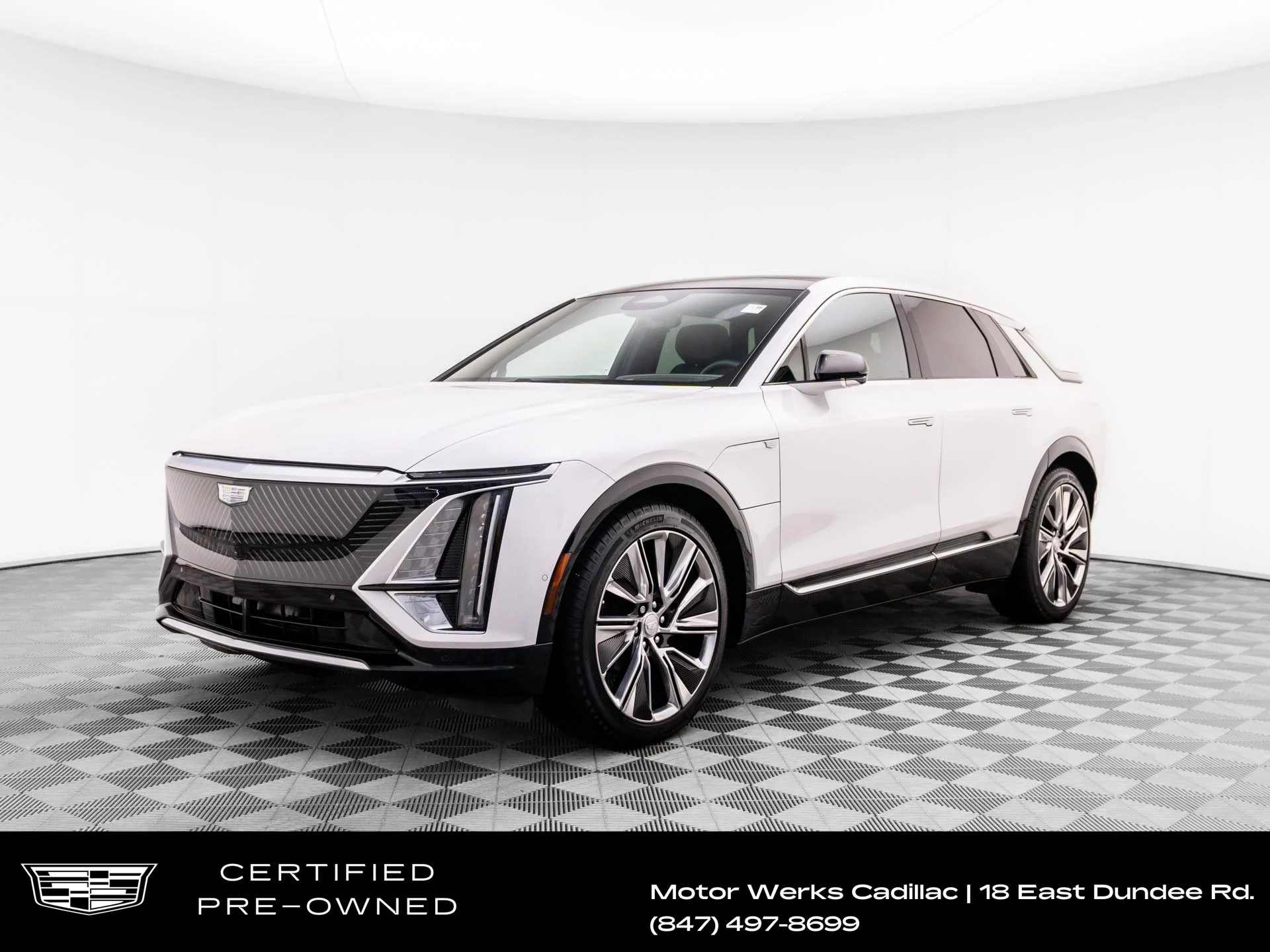 2025 Cadillac LYRIQ Luxury 3